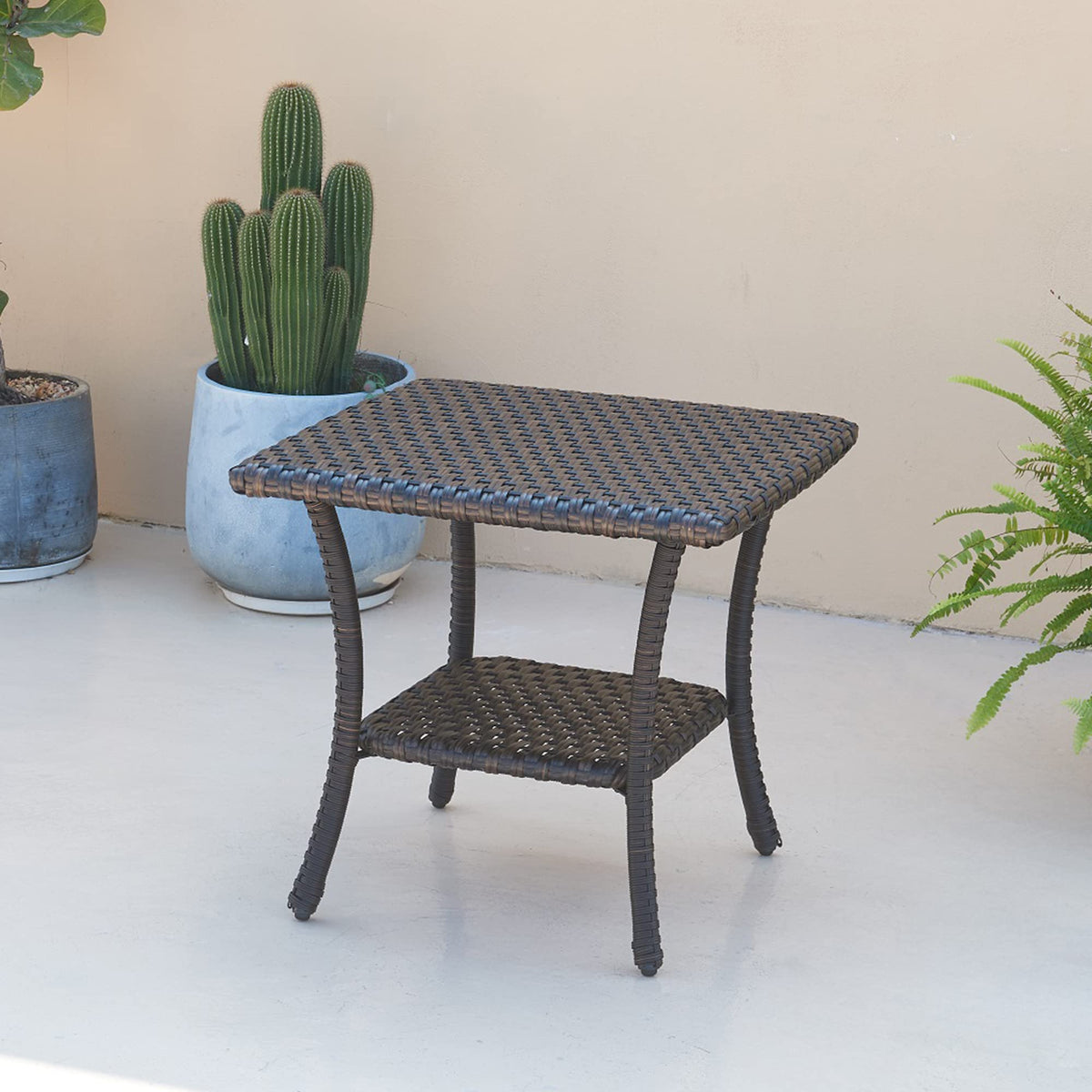 Brown Wicker Rattan 2-Tier Outdoor Coffee Table U30513